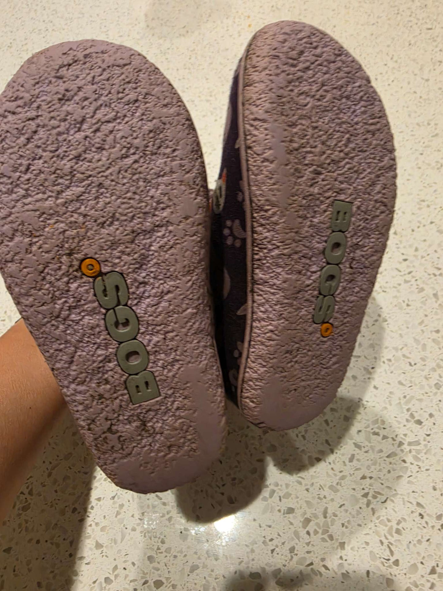 Purple cats Bogs size 8 , Shoes 8 (Toddler:2-4yr)