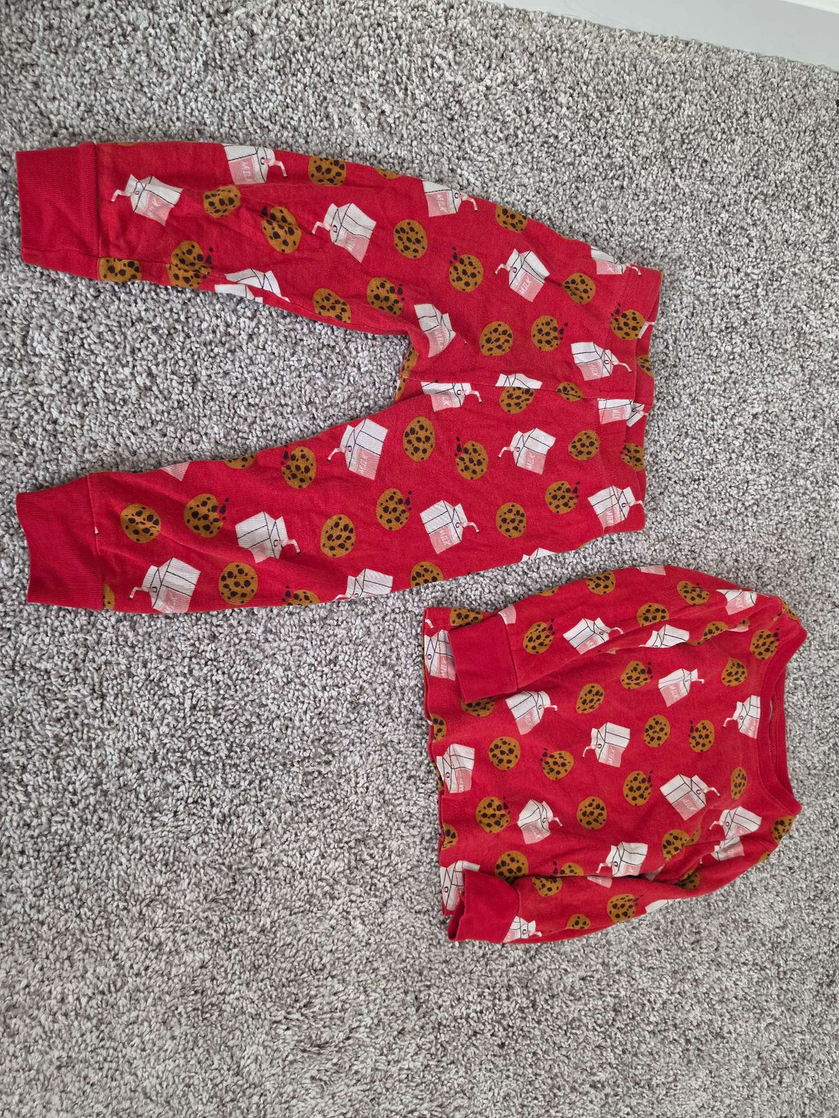 Old navy Cookies and milk pj's 2T , Kids 2T