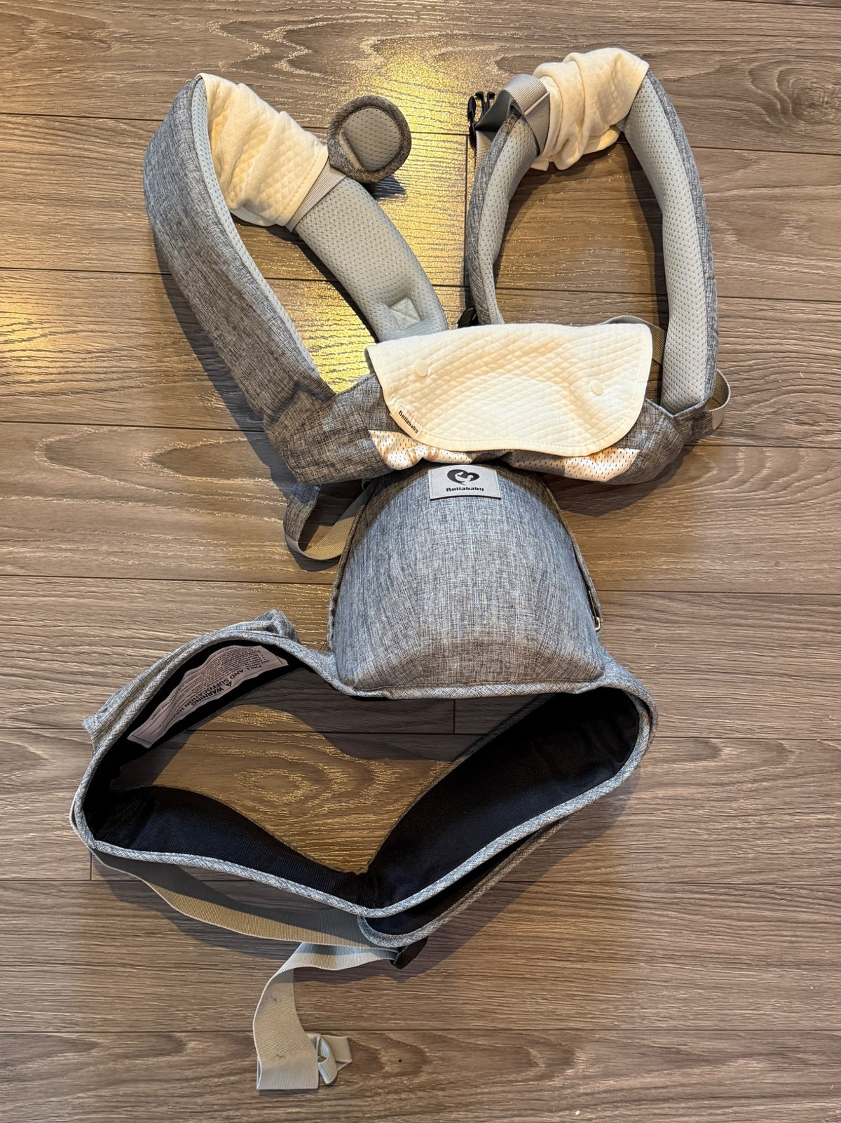 Bellababy Carrier in Excellent Condition