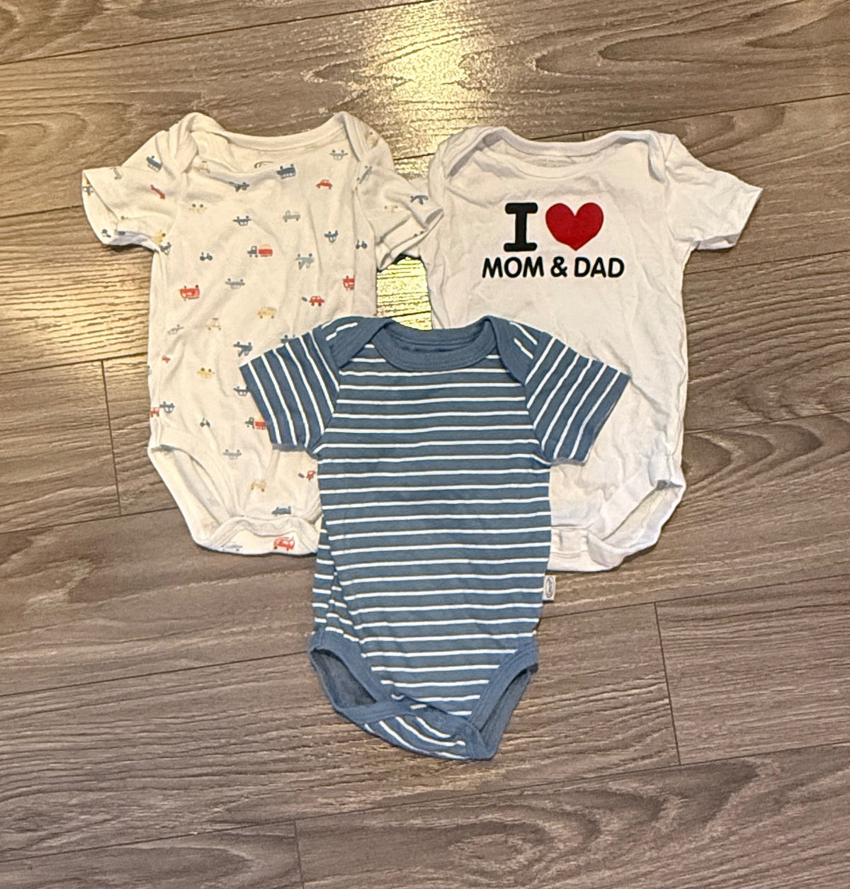 3 Short Onesies (6-9 Months), Kids 9 Month (6-9M)