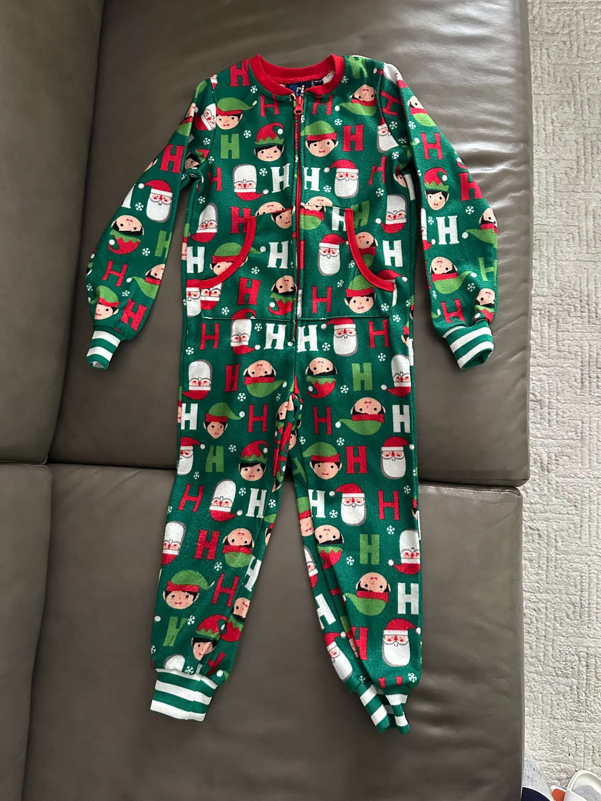 Christmas sleeper size 2/3, Kids 2T