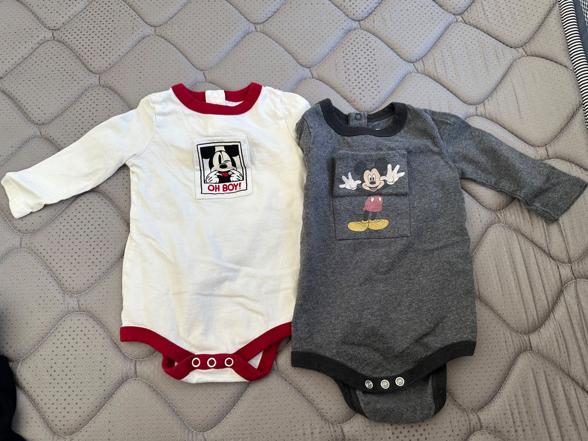 Bundle of 4 long sleeve onesies, size 3-6 months, 2 are Halloween themed and 2 have Mickey Mouse flaps , Kids 6 Month (3-6M)