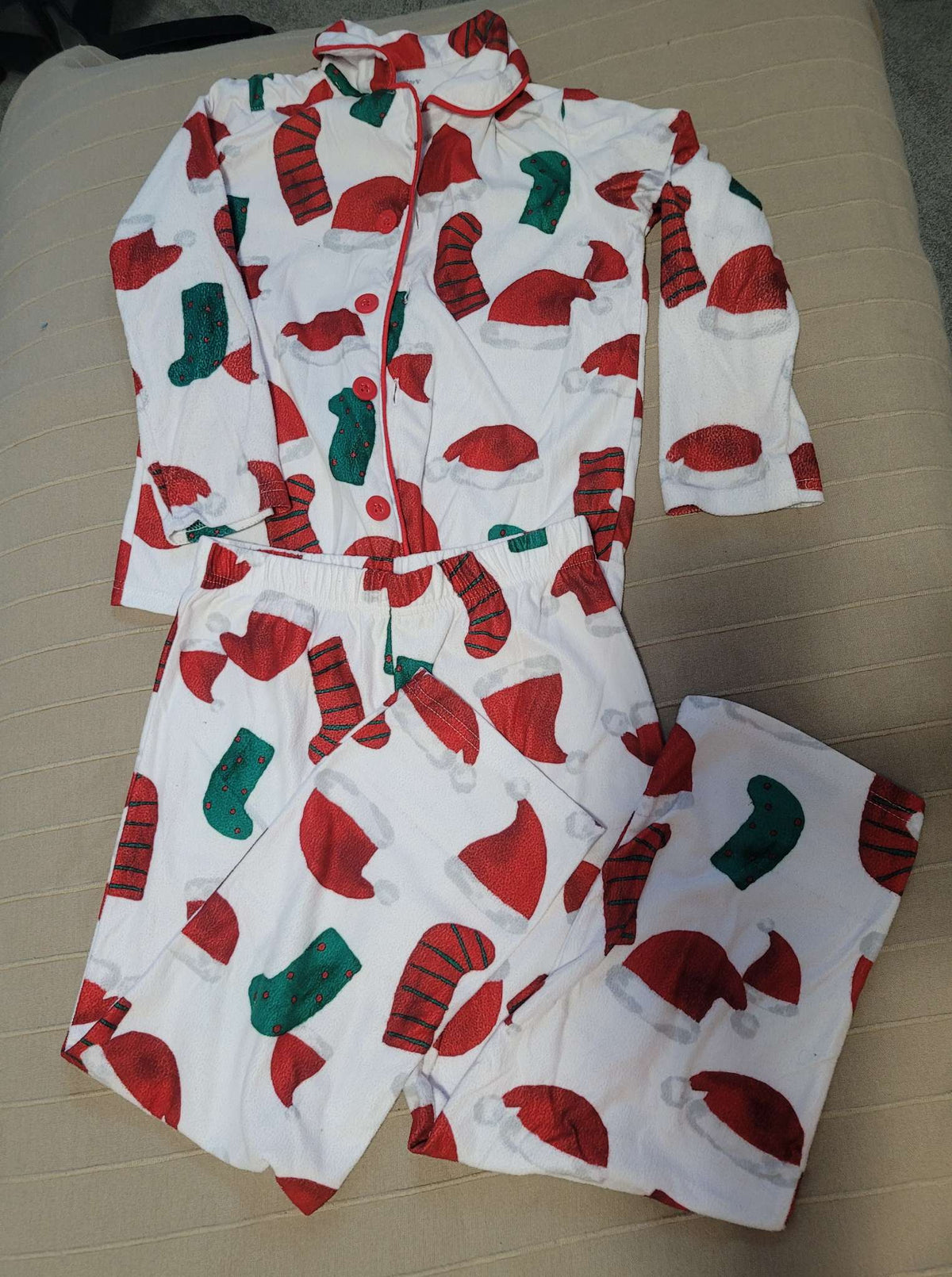 Santa hat and Stocking pajamas , Kids 7