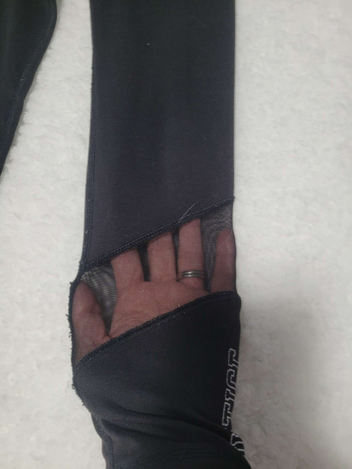 Justice leggings with mesh at the bottom , Kids 8