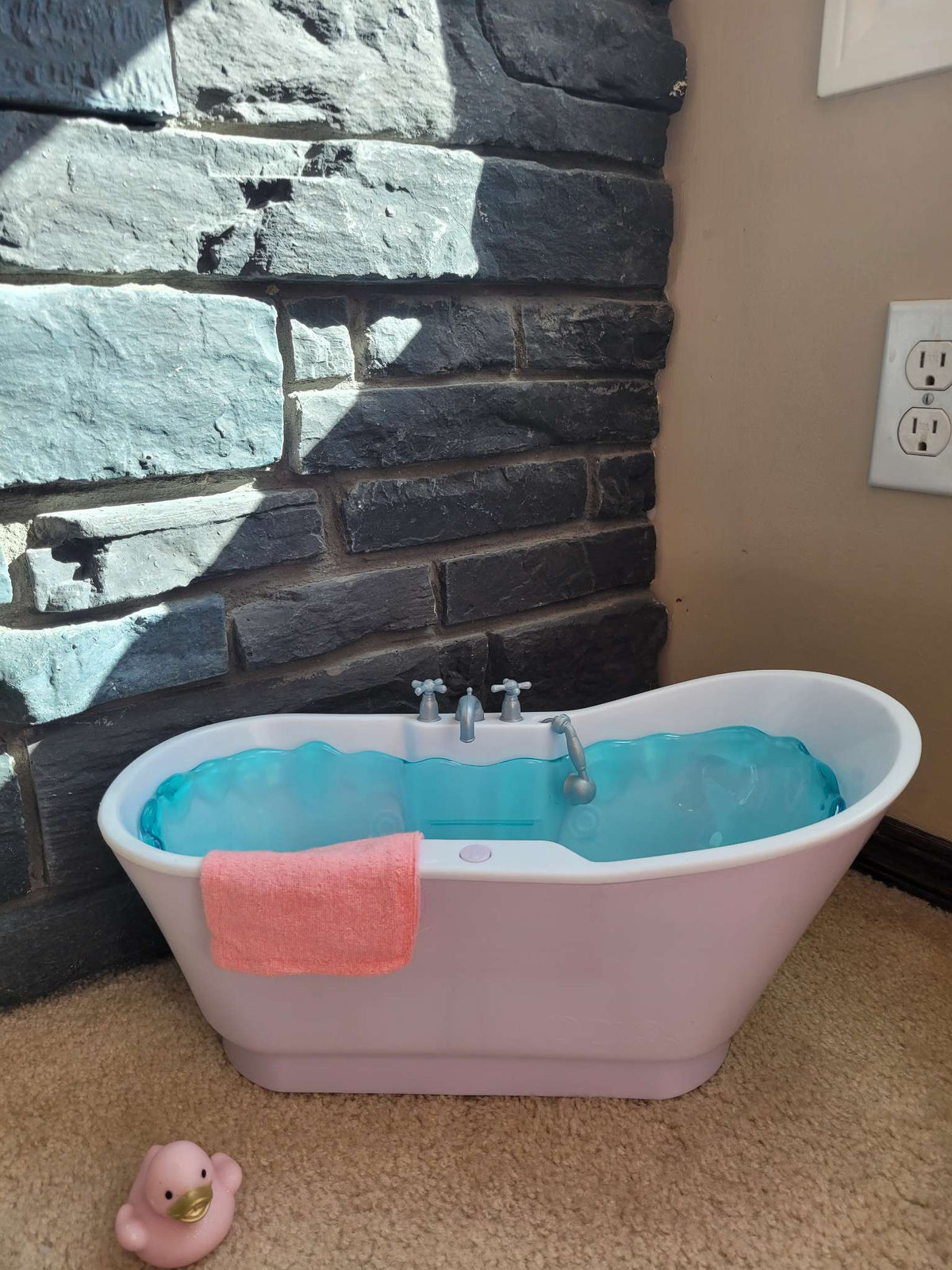 Our Generation doll bath tub