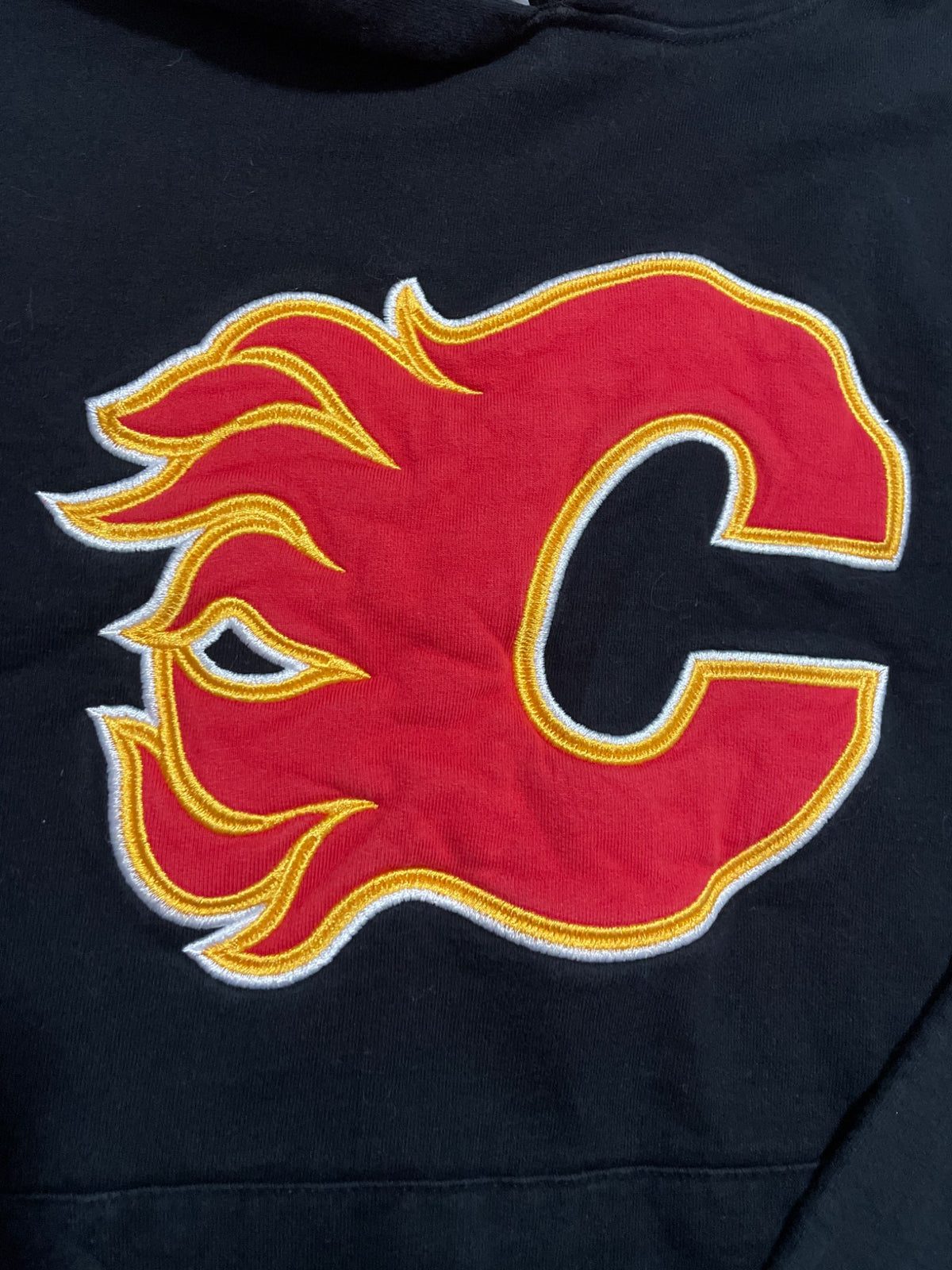 Calgary Flames sweater , Kids 7