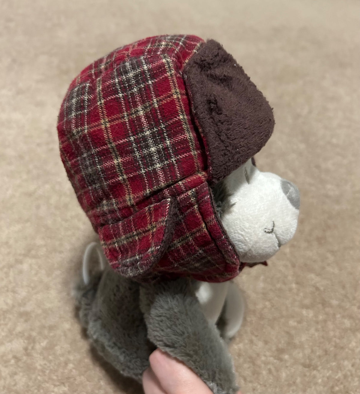 Hat. Size 3-6 months
