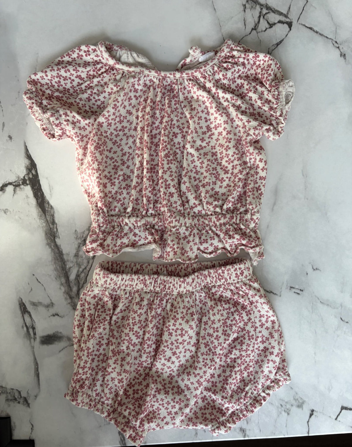 Baby Gap Flower Summer Matching Set- 18M , VGUC, Kids 18 Month (12-18M)