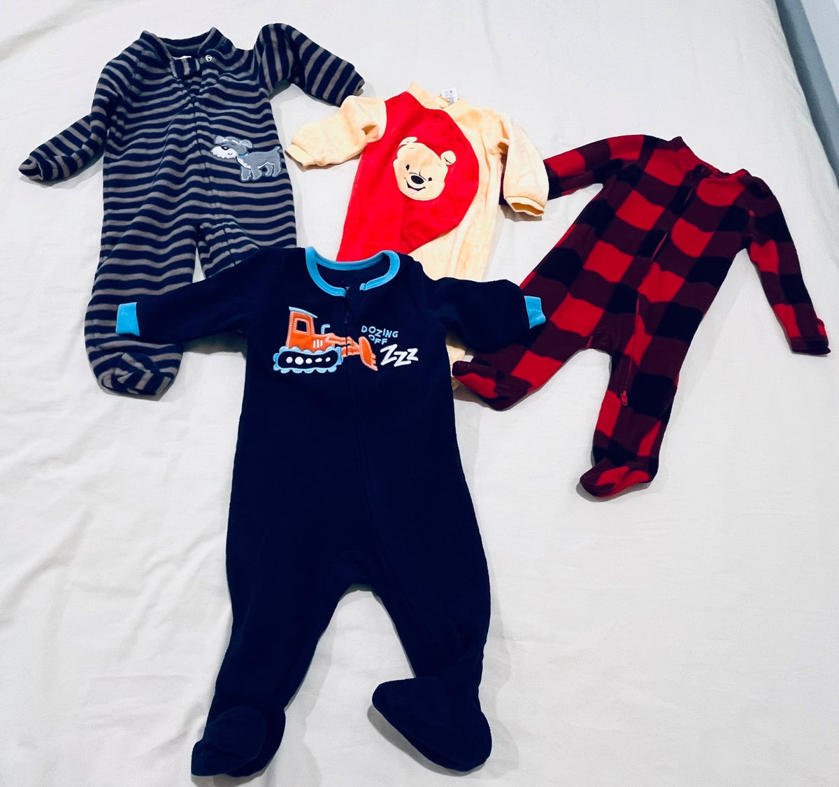 Fleece-lined 4-pack onesies (assorted brands) 3-6 mos, Kids 6 Month (3-6M)