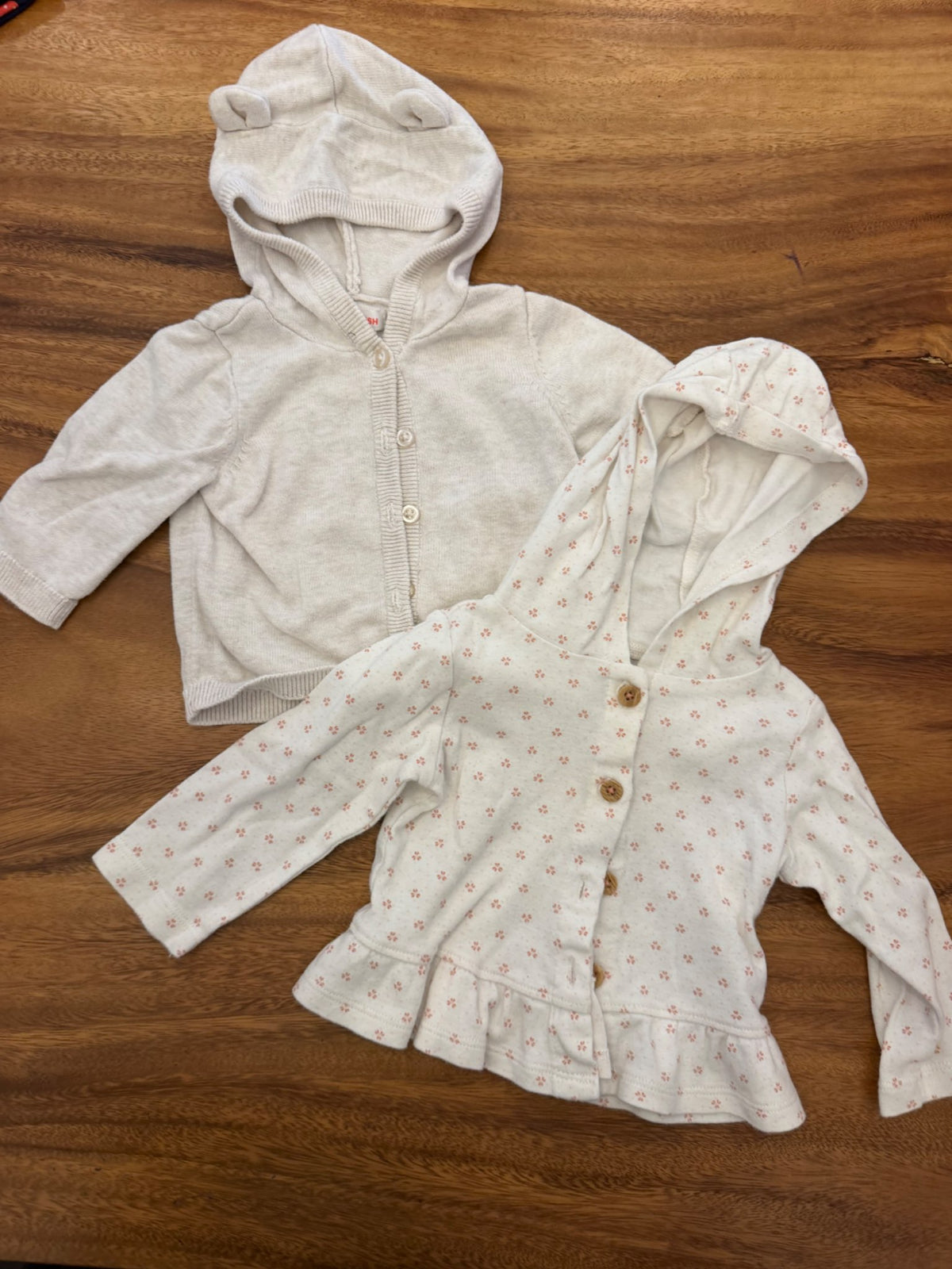 Bundled sweaters, Kids 6 Month (3-6M)