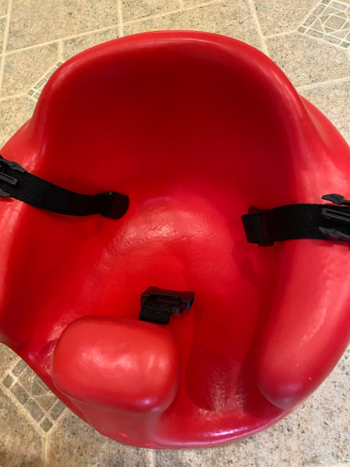 Bumbo floor seat