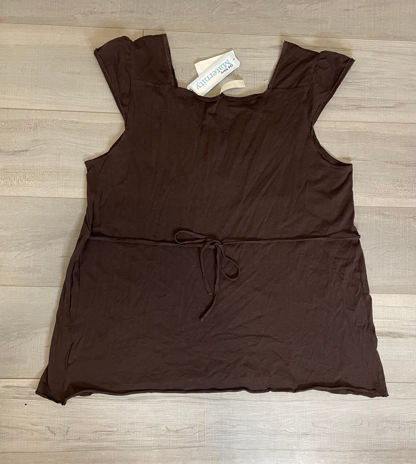 New Old Navy Maternity Top Size XL, Maternity XL (16-18)