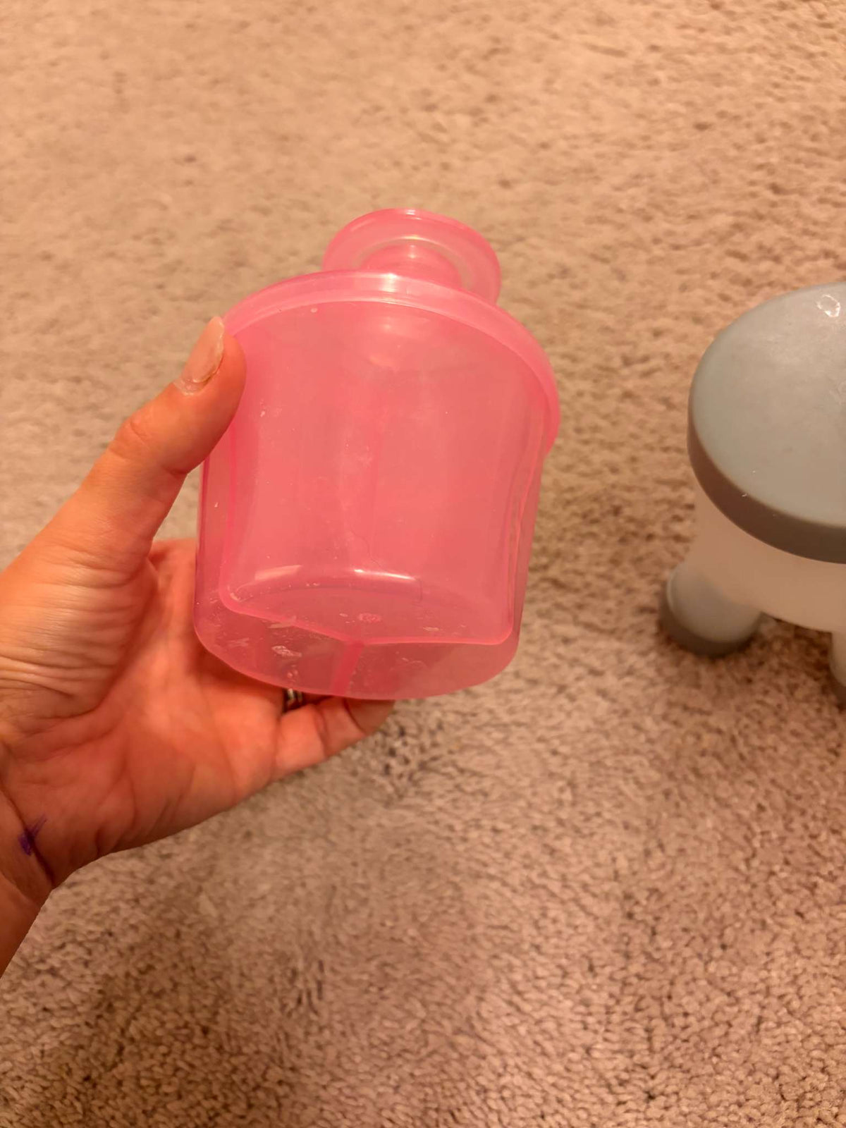 Formula Holders / Dispensers
