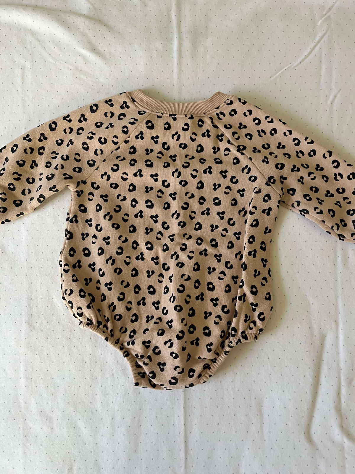Old Navy Fleece Lined Leopard Print Onesie - 6-12 months, Kids 12 Month (9-12M)