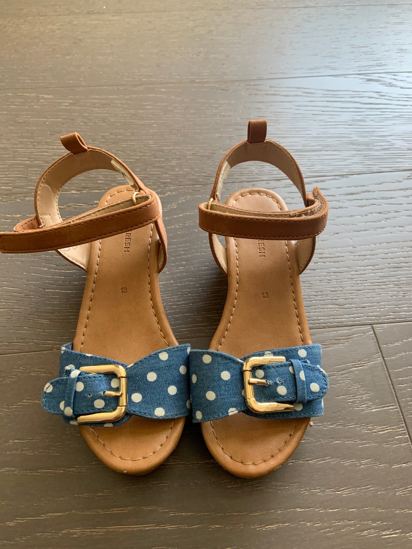 Joe Fresh size 13 white polka dot denim and camel sandal, Shoes 13 (Kids:4-8yr)