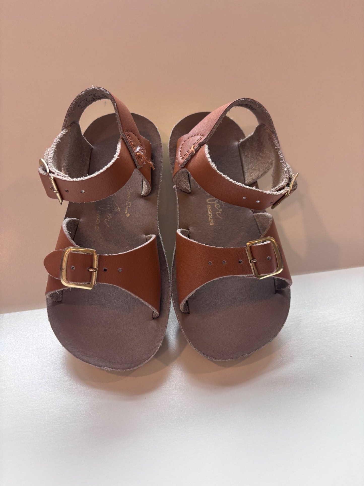 size 8 saltwater sandals, Shoes 8 (Toddler:2-4yr)