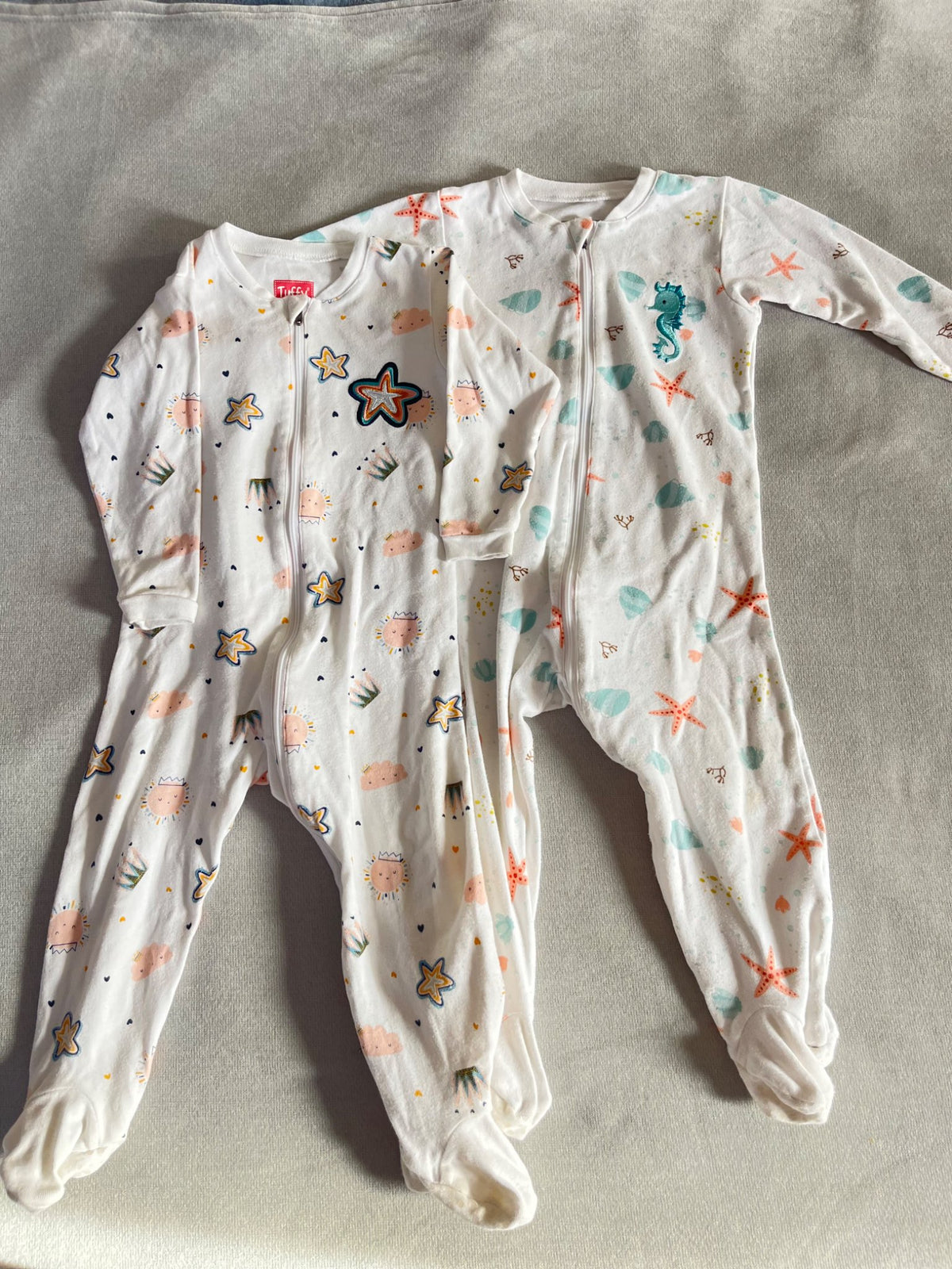 Two onesies, Kids 18 Month (12-18M)
