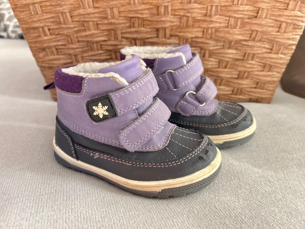 Girls snow boots , Shoes 4.5 (Walkers:12-24 mth)
