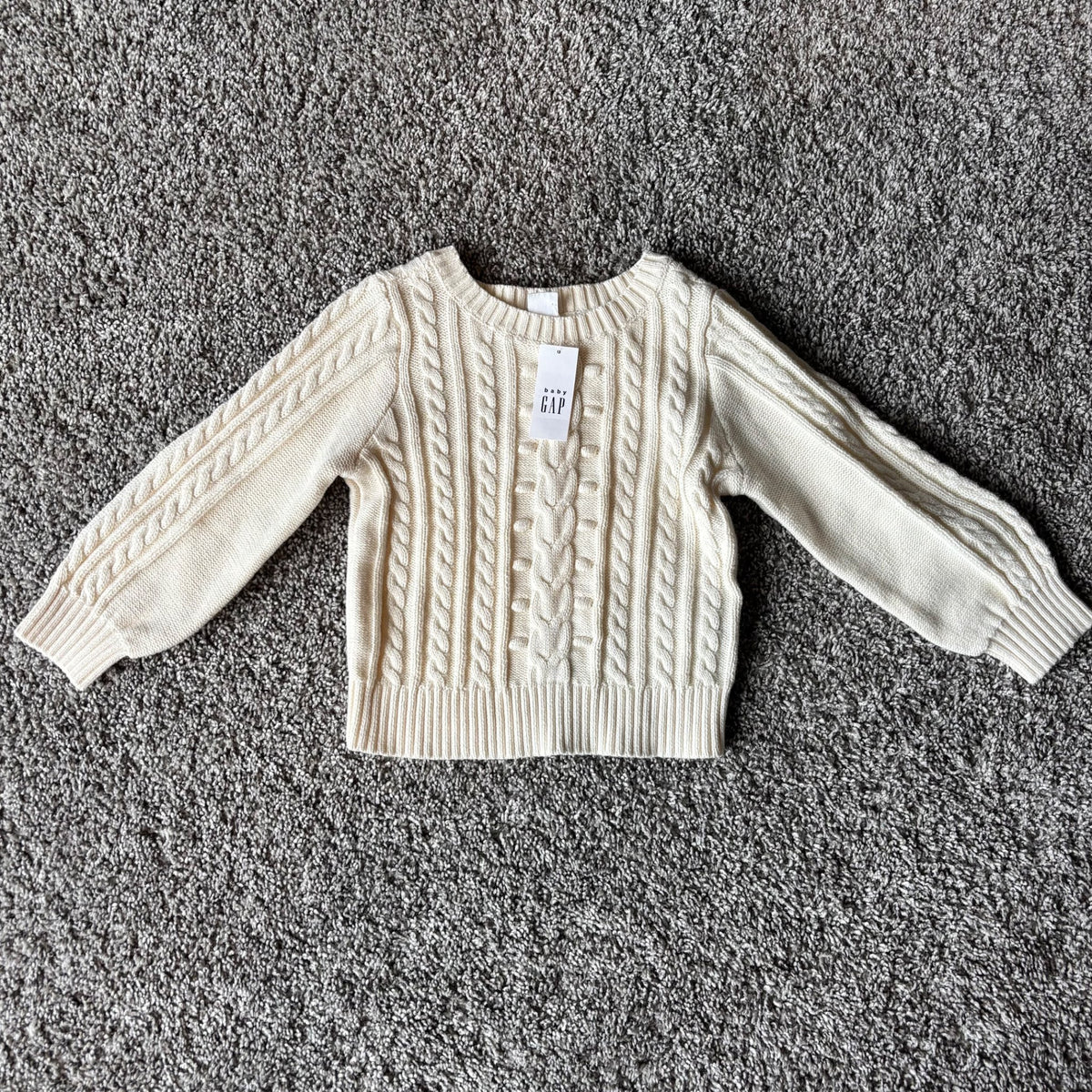 4T BabyGap Cable Knit Sweater with tags, Kids 4/4T