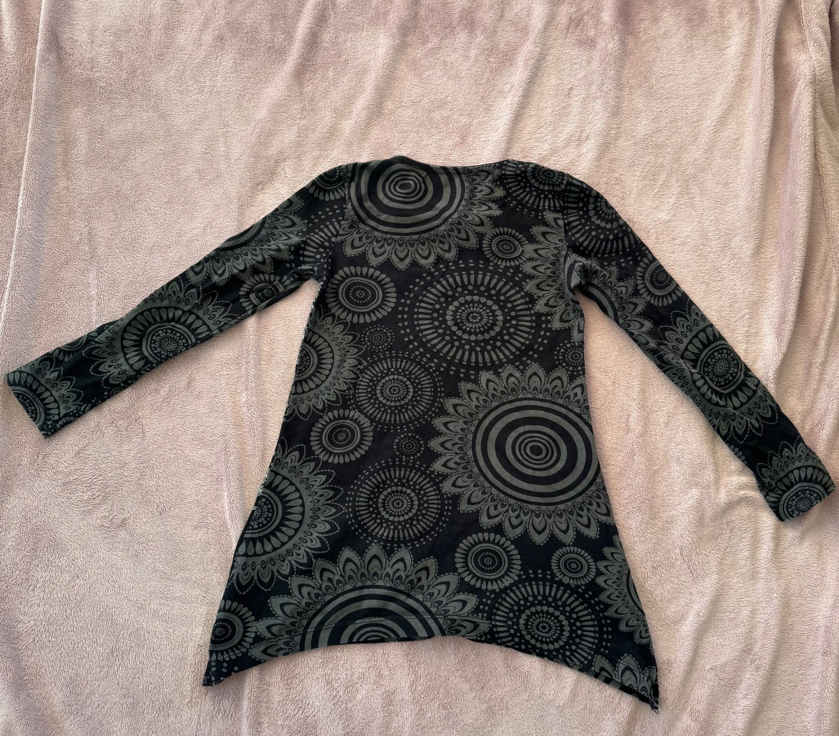 Desigual black shirt (size 7/8), Kids 7