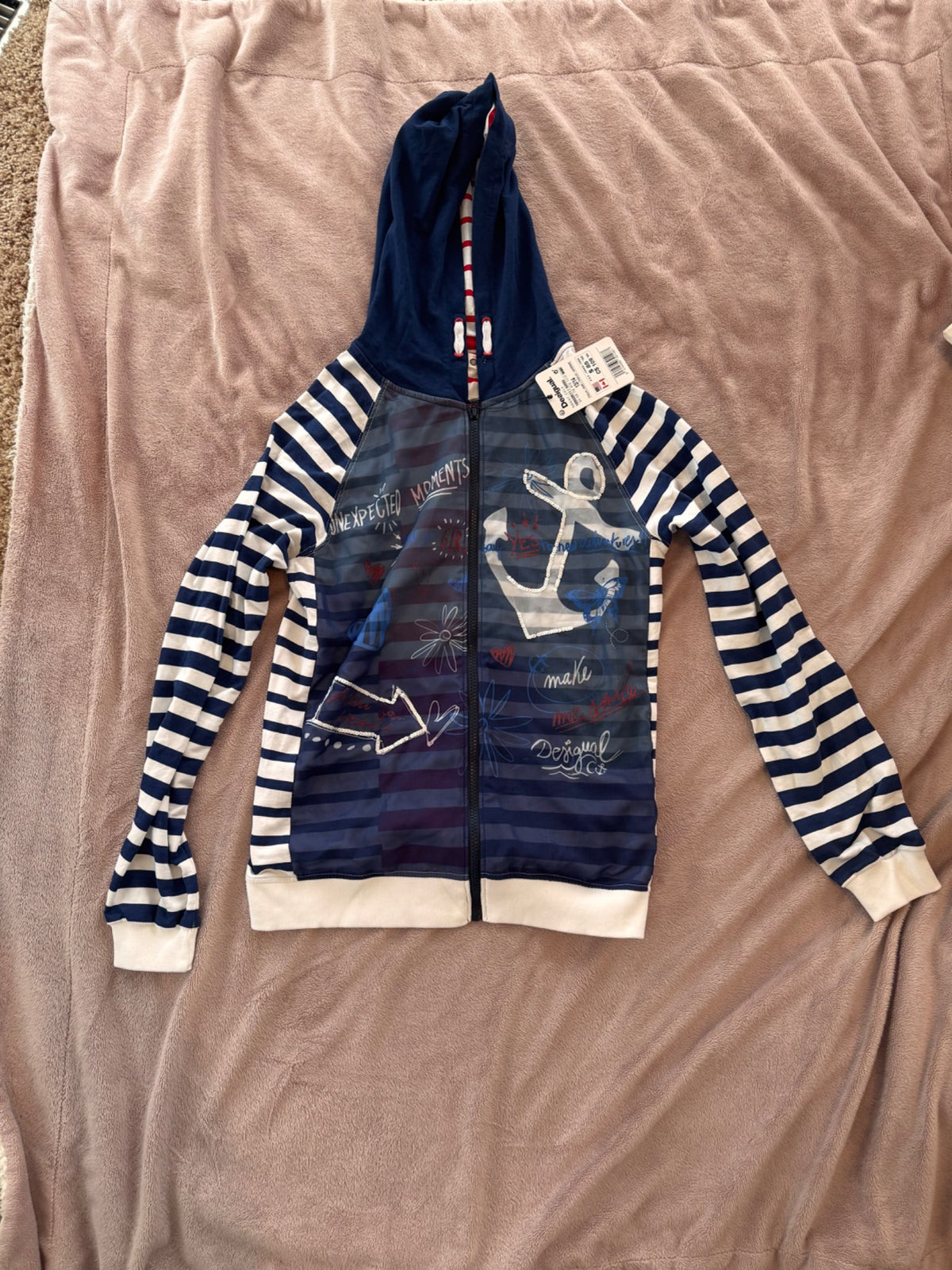 NWT Desigual hoodie (size 13/14; retail new $109 Canadian), Kids 14