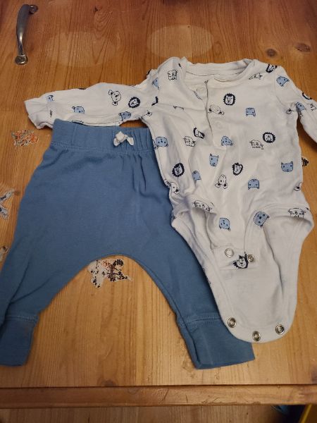 Carter's 3 month outfit , Kids 3 Month (0-3M)