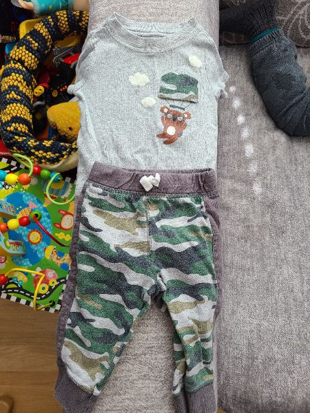 Carter's 6month outfit , Kids 6 Month (3-6M)