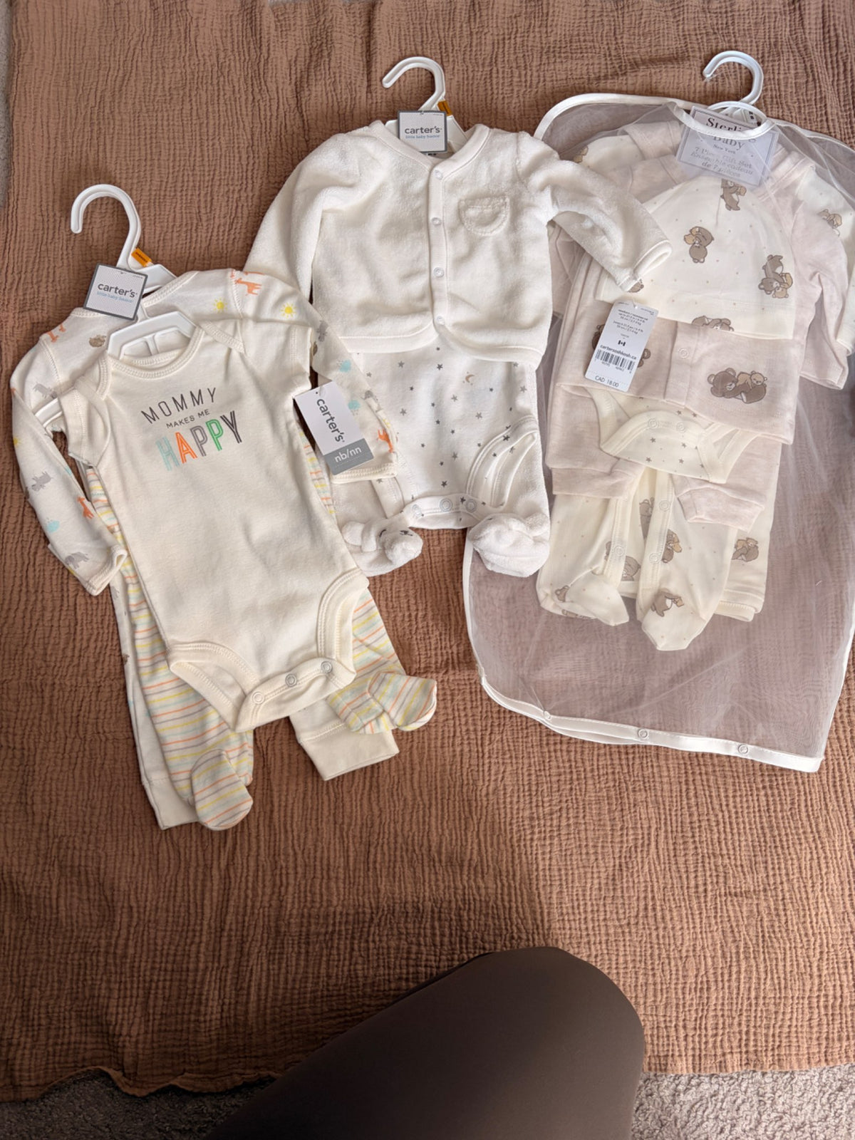 NWT Newborn outfits, Kids Newborn