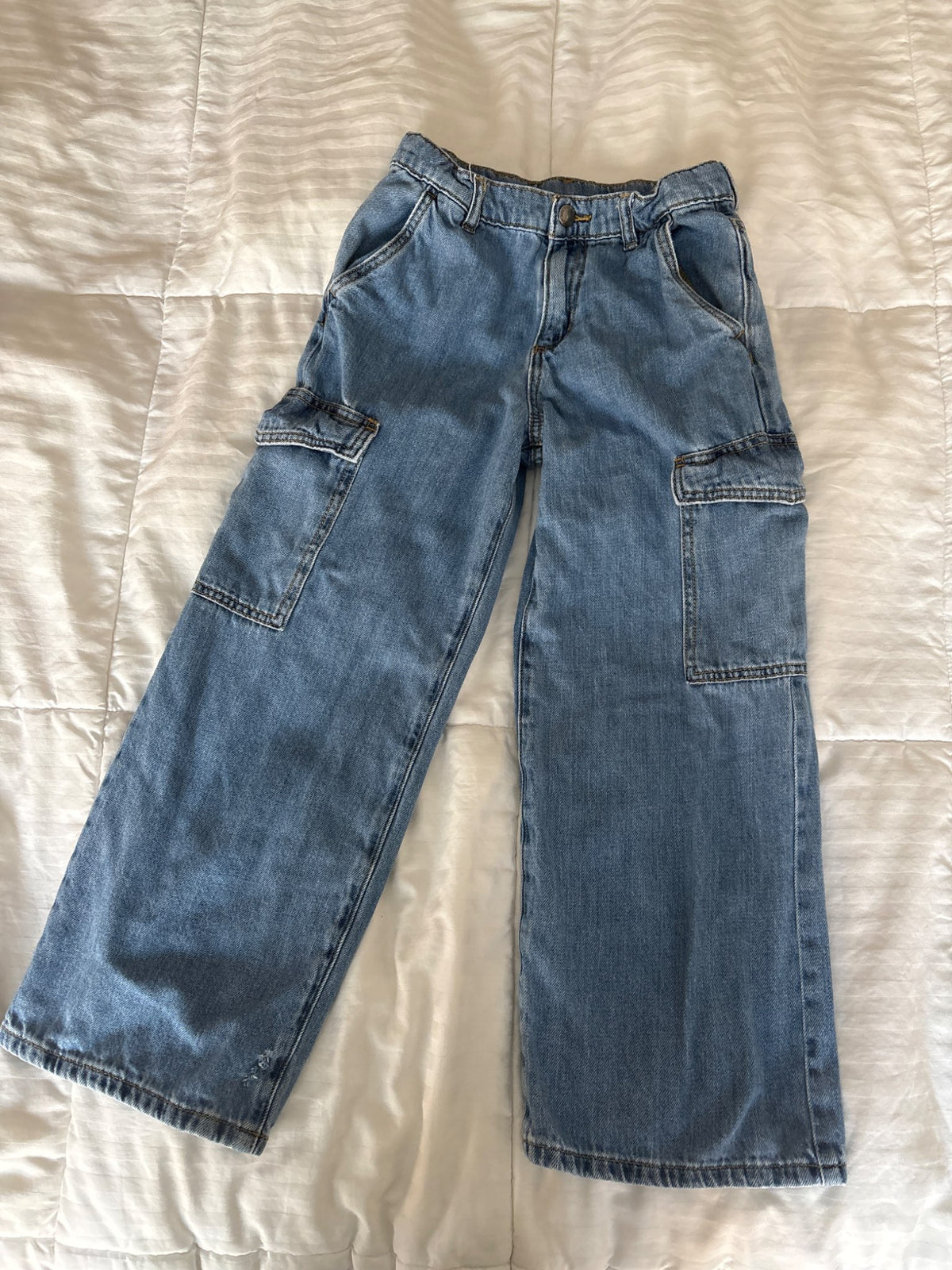 Joe Fresh wide leg tween cargo jean size 8, Kids 8