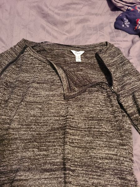Thyme Maternity sweater size xxs, Maternity XS (0-2)