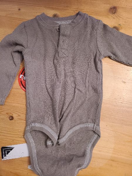 3 to 6 month long sleeve onsies 3pc, Kids 6 Month (3-6M)