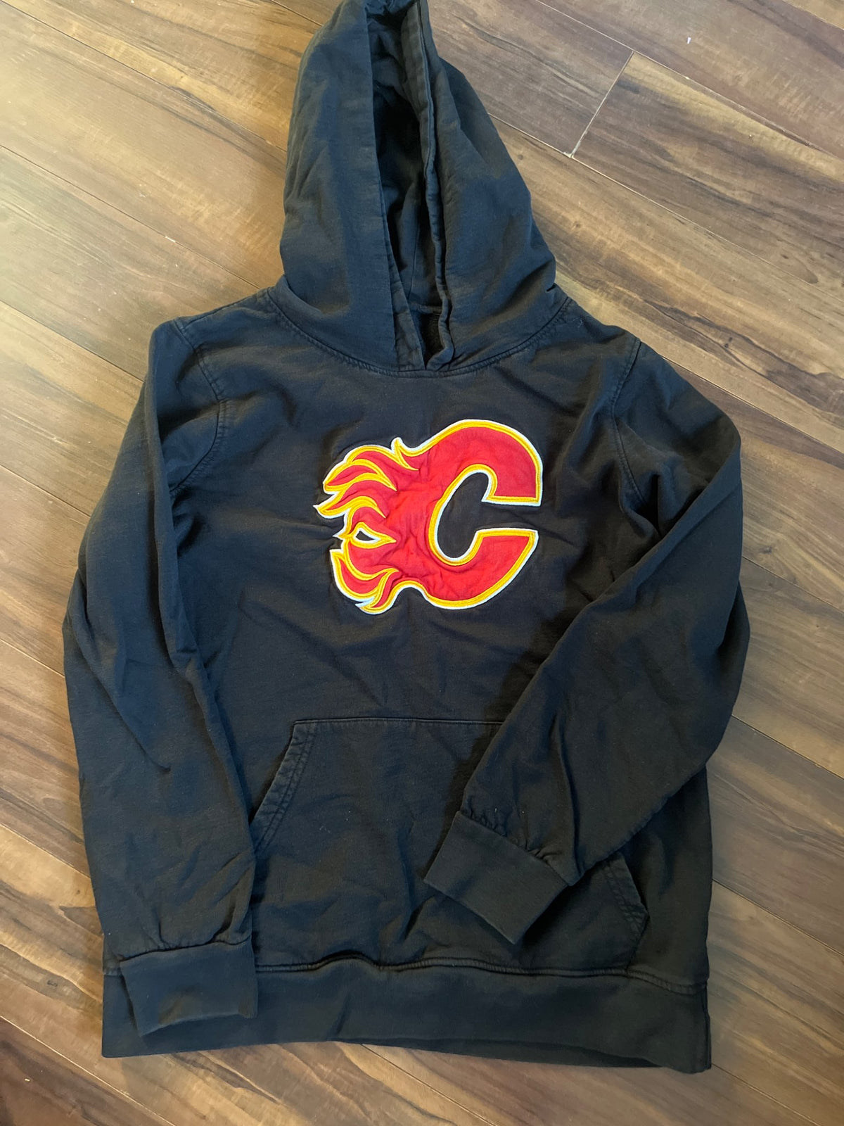 Calgary Flames hoodie , Kids 12