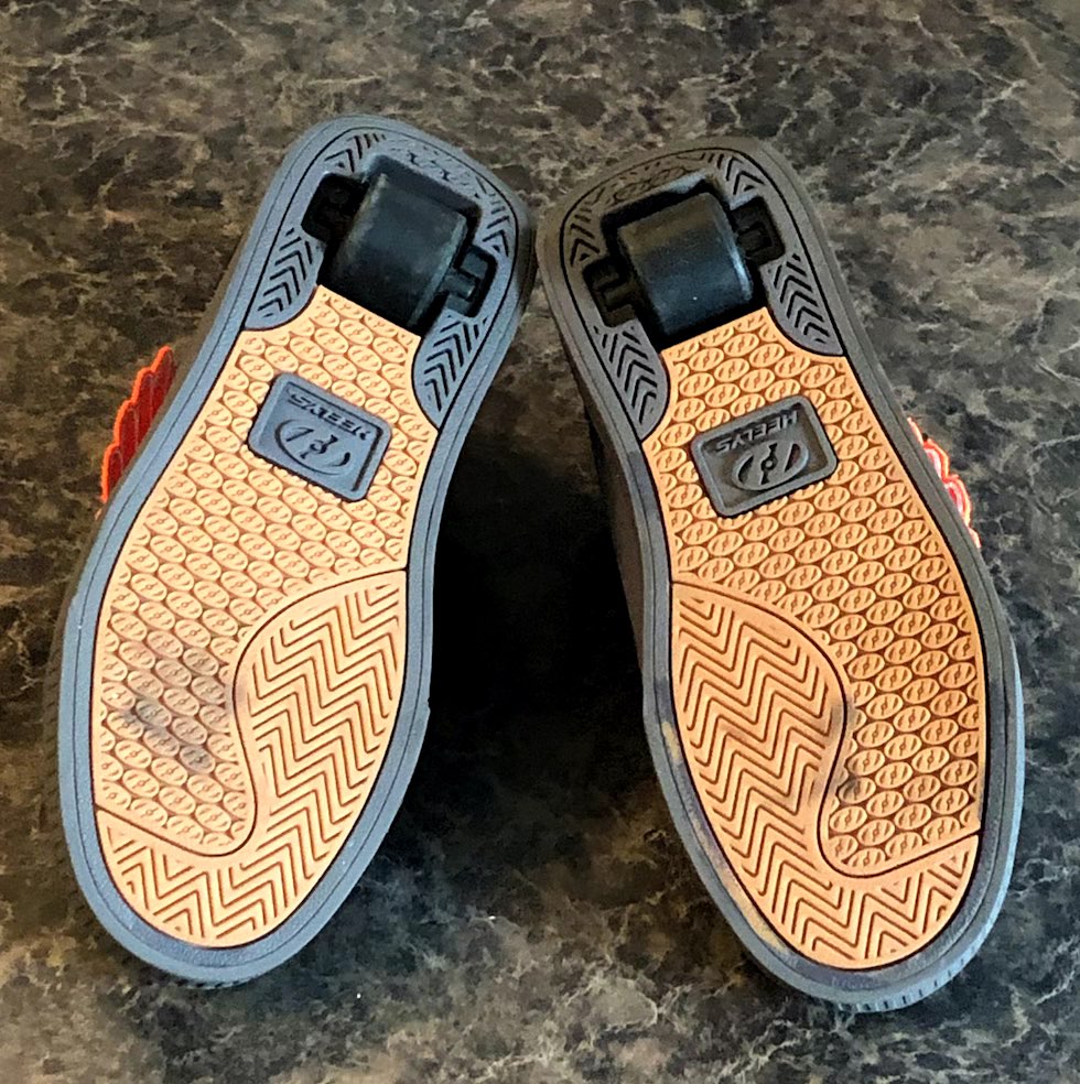 Dark Heelys, Shoes 6 (Big Kids:8–12yr)