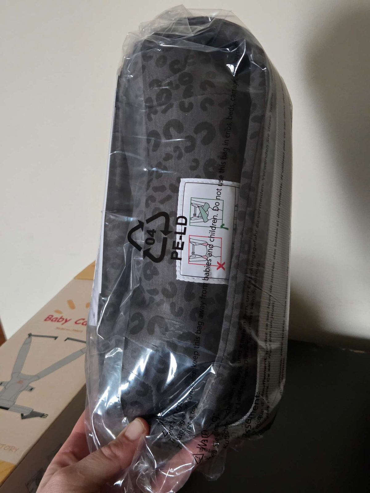 NEW Momtory Baby Carrier Black Leopard Print
