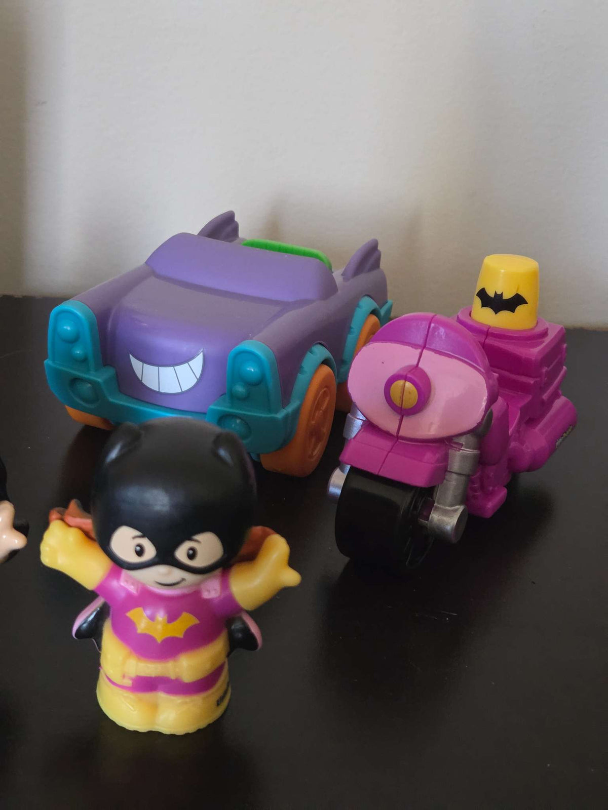 Little People Batmans Batcave & Superhero Friends