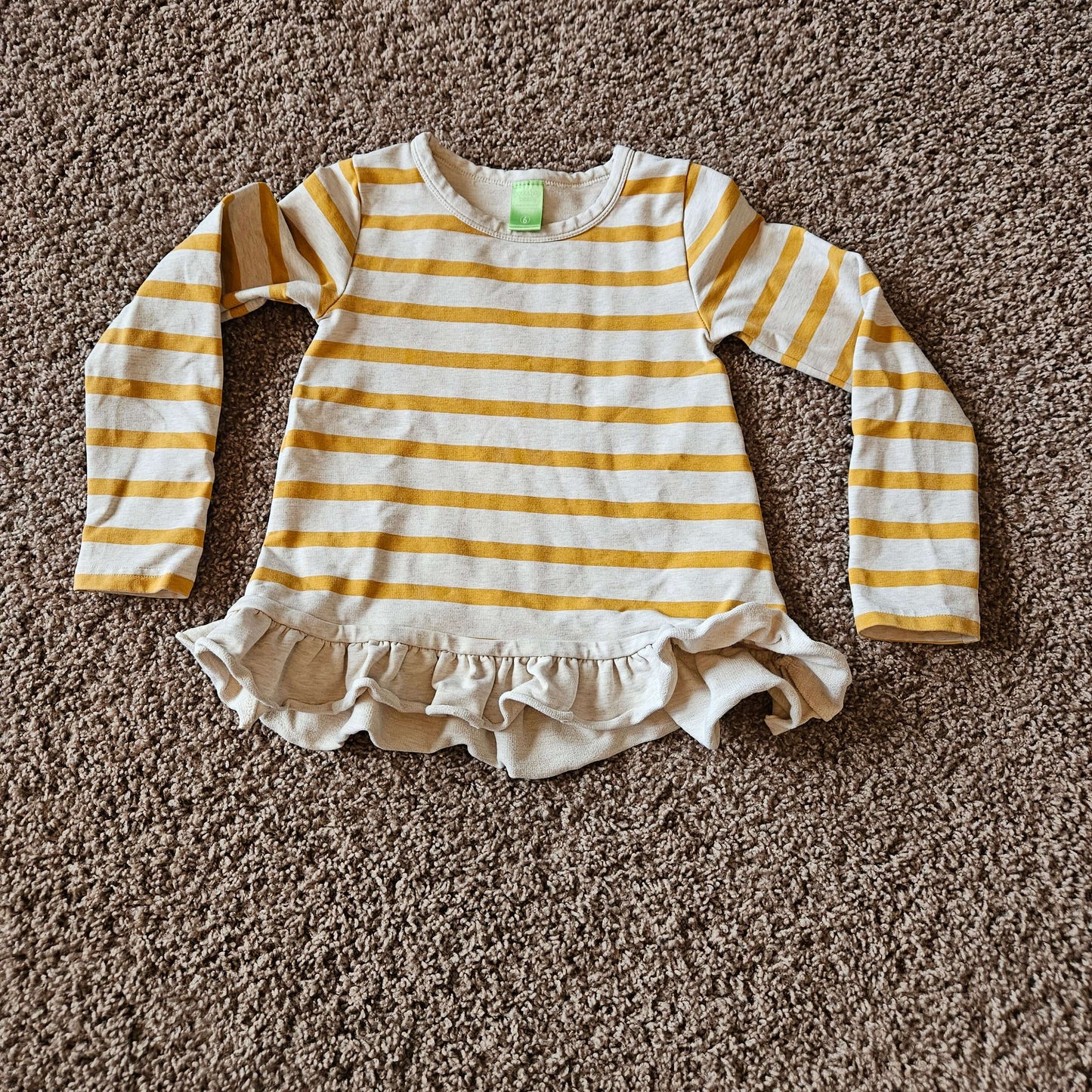 Girls sz 6 sweater, yellow, peekaboo beans, Kids 6/6X (extra small)