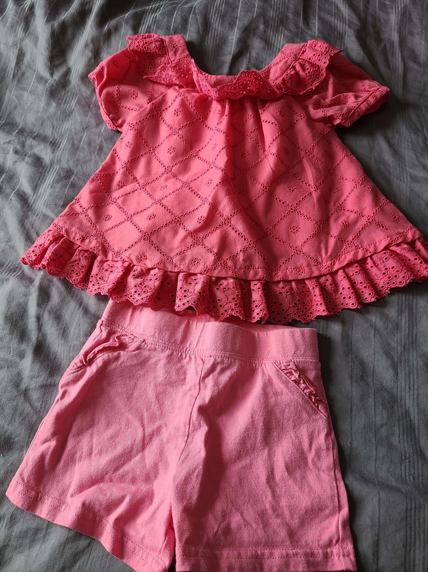 24 month short sleeve and shorts bundle 4 pcs, Kids 24 Month (18-24M)