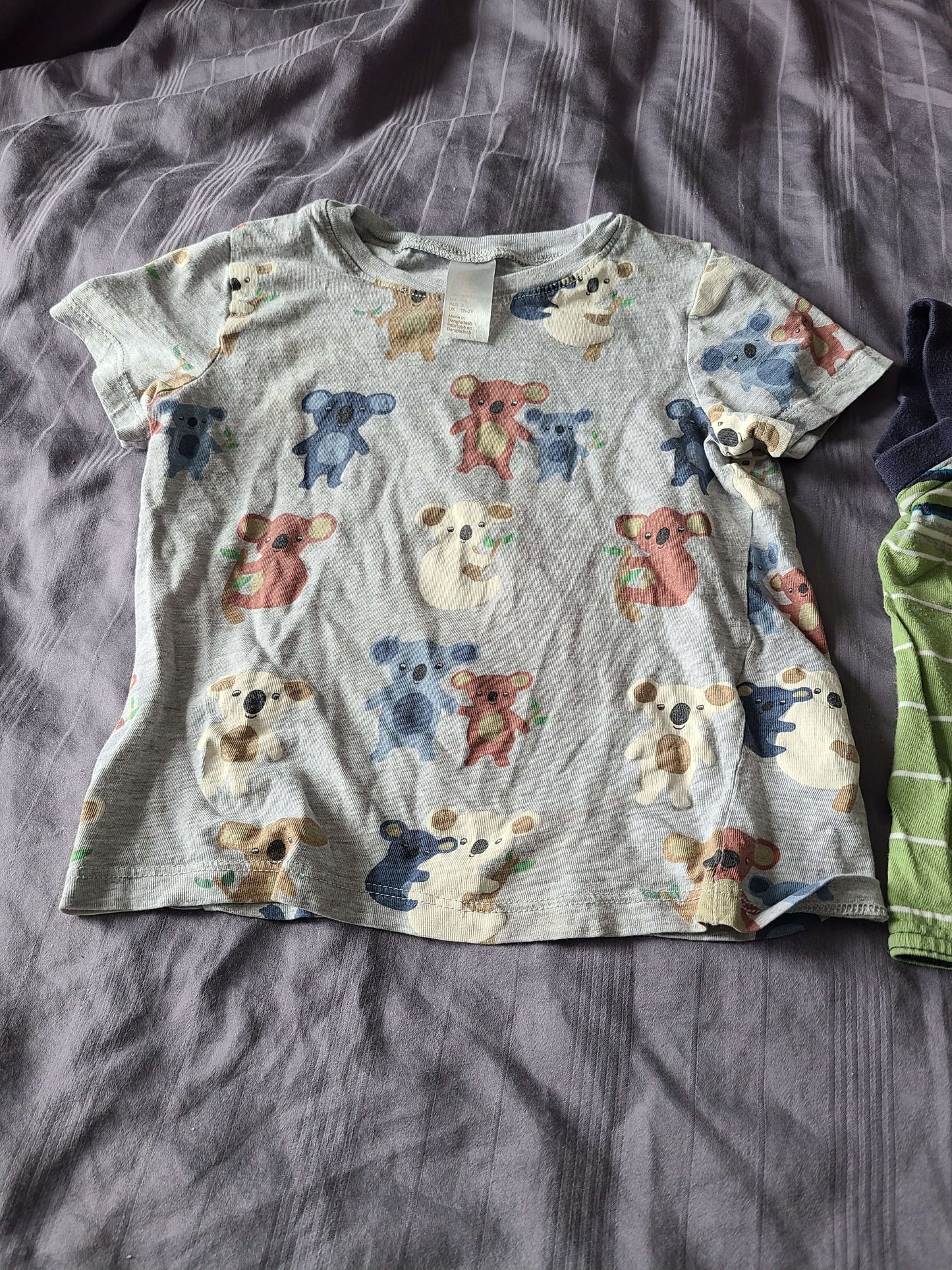 24 m9nth tops 4 pcs, Kids 24 Month (18-24M)