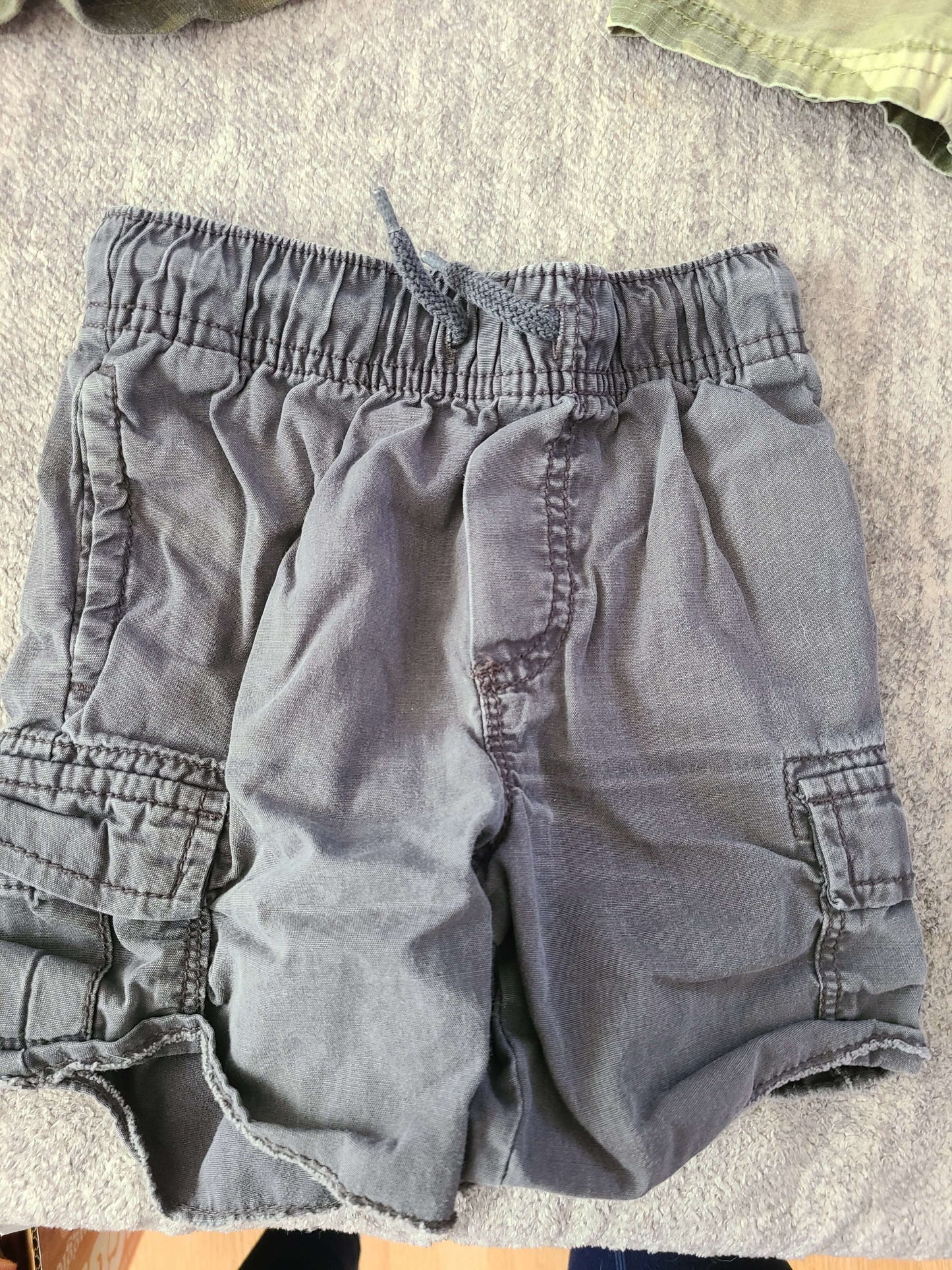 2T boys shorts.. 3 pcs, Kids 2T