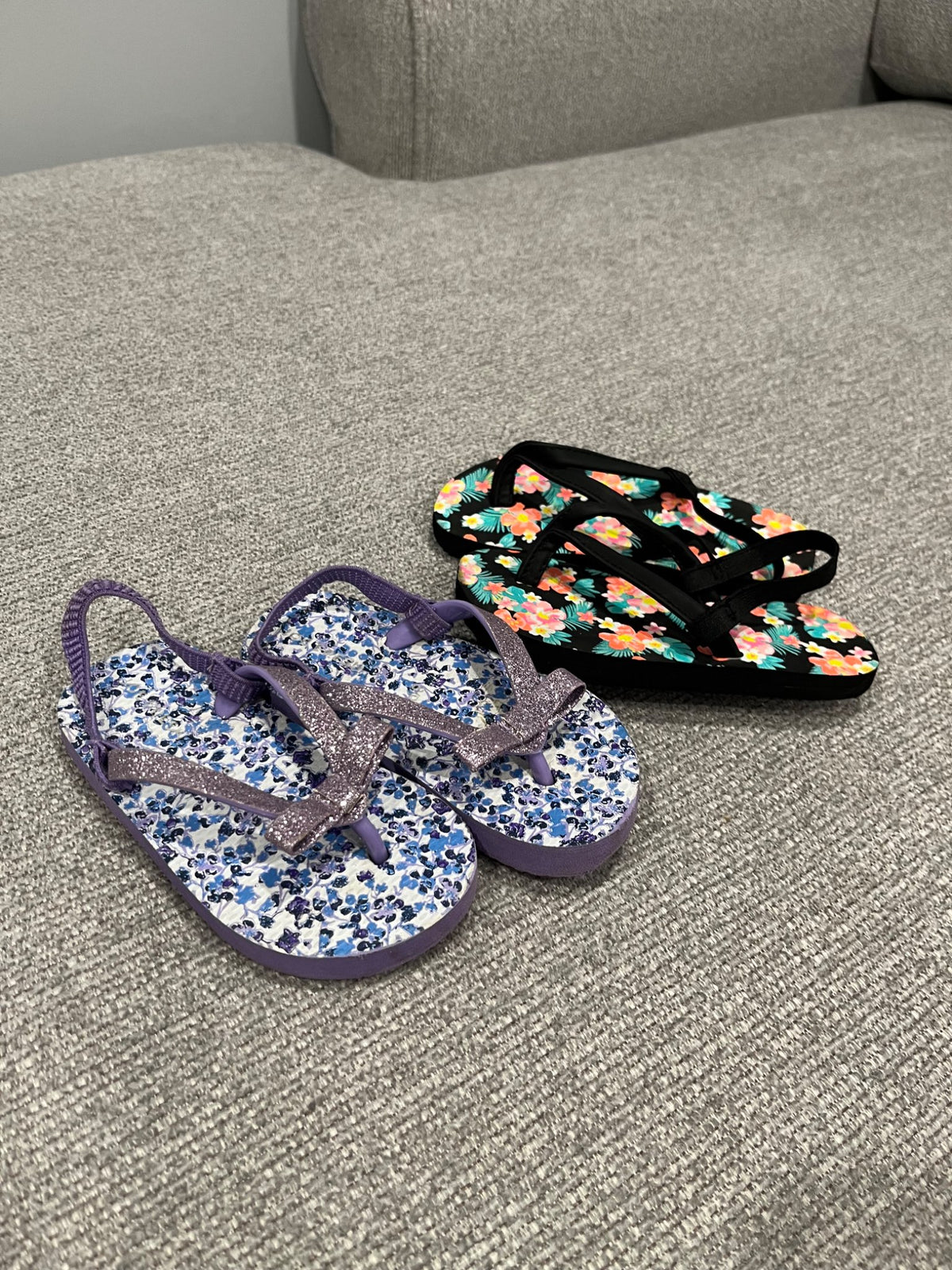Size 7 toddler Sandals , Shoes 7 (Walkers:12-24 mth)