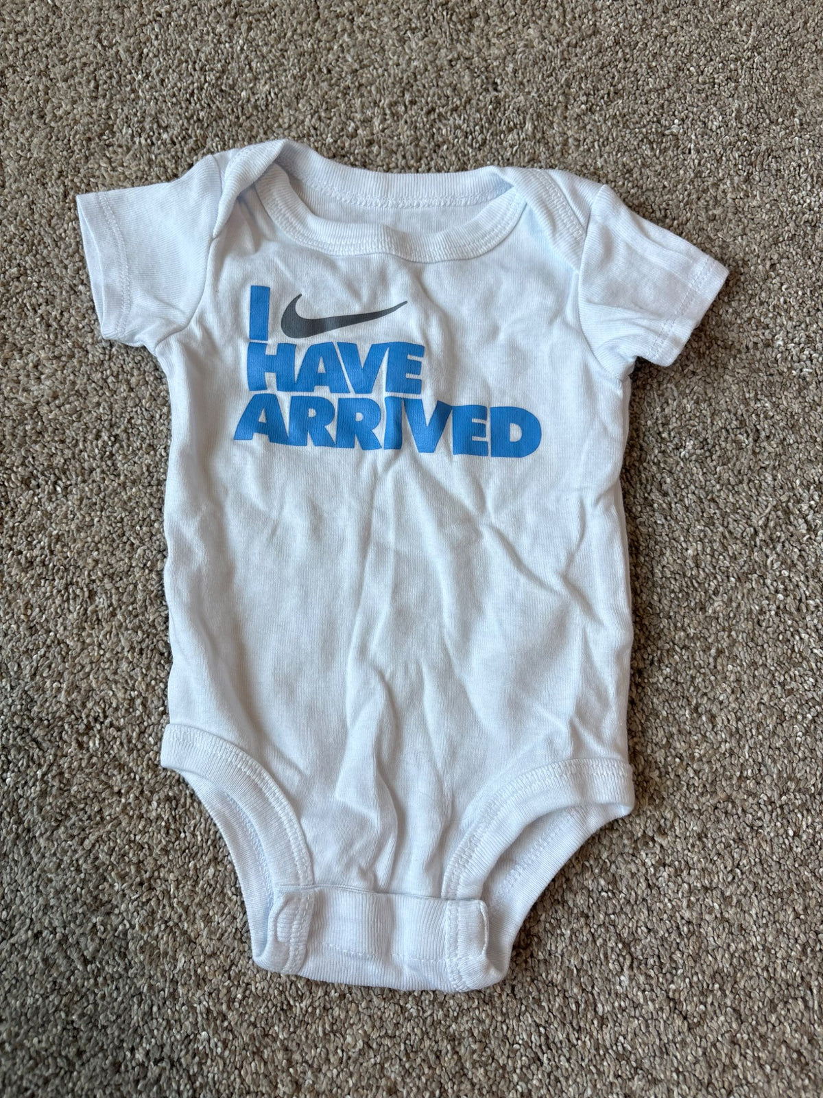 Nike short sleeve bodysuit , Kids 3 Month (0-3M)