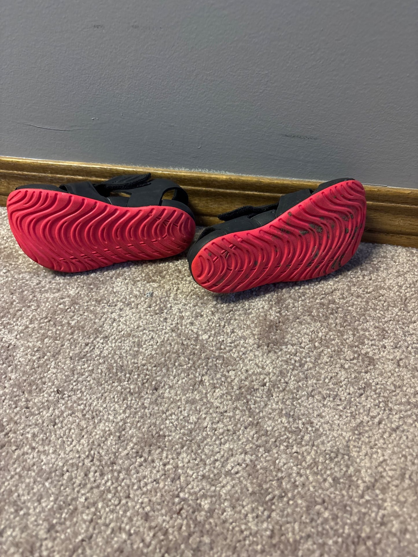 Toddler girls Nike sunray sandals size 6c, Shoes 6 (Walkers:12-24 mth)