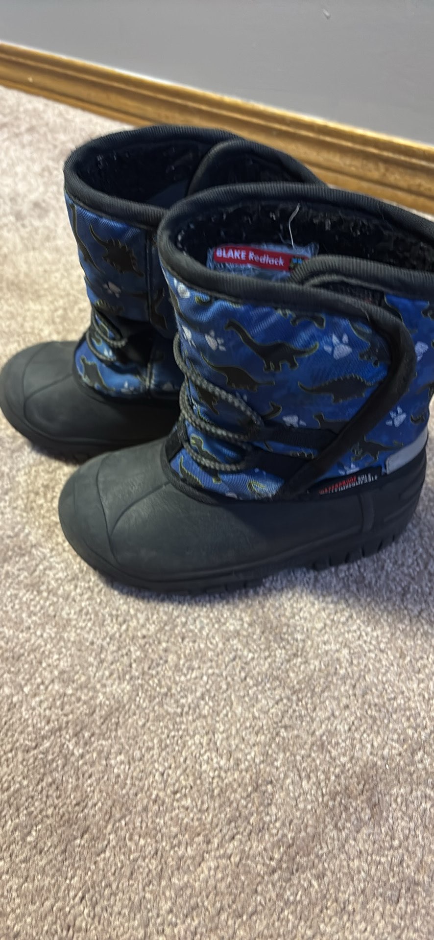 Boys winter boots size 10, Shoes 10 (Toddler:2-4yr)