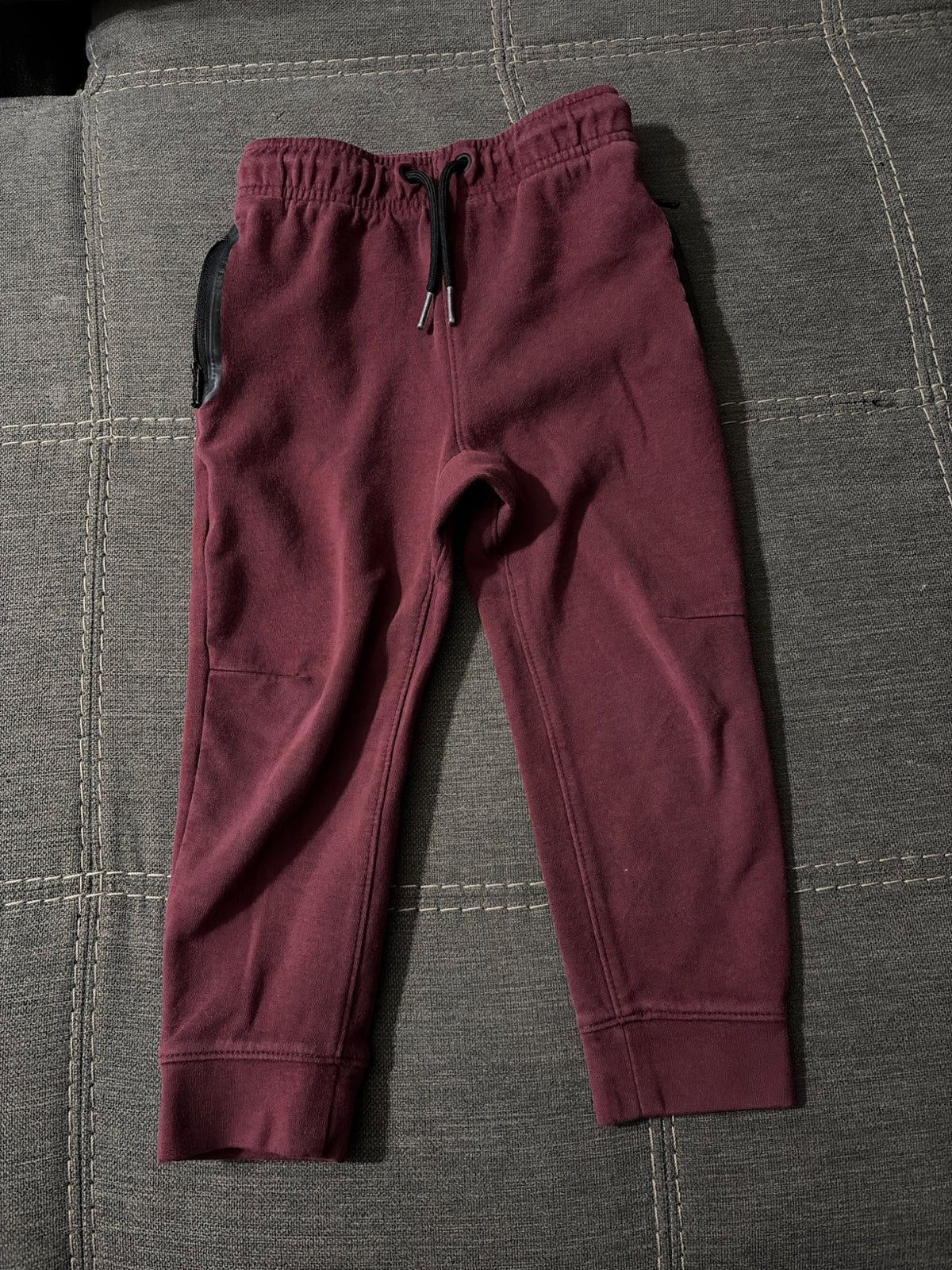 Old navy sweatpants size 3, Kids 3T