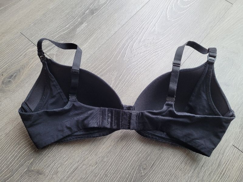 Old Navy Nursing Bra Size 38C - Black, Maternity L (12-14)