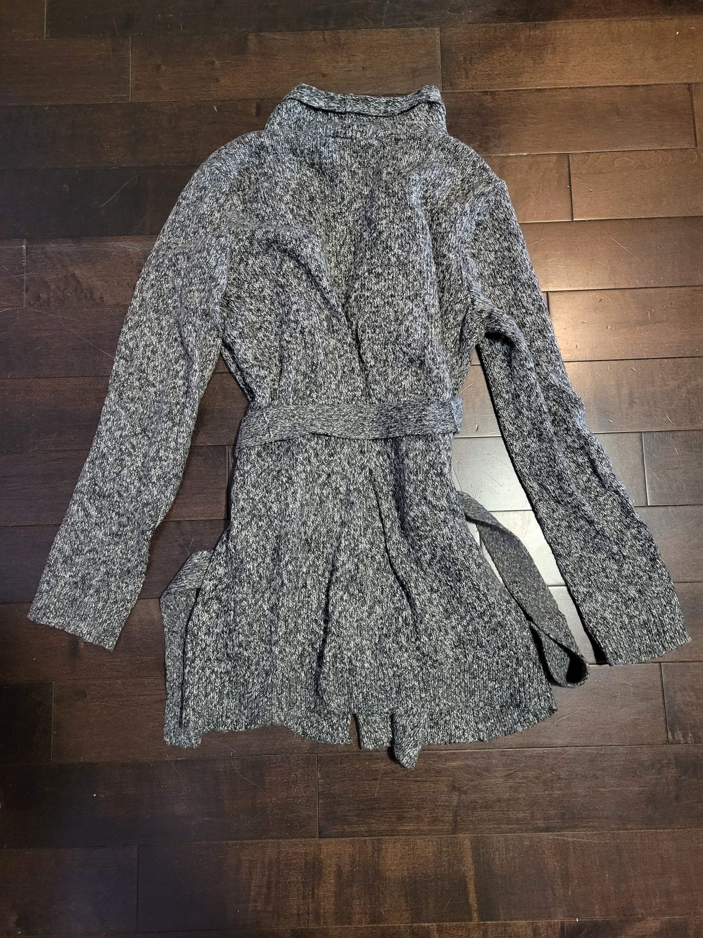 Small Maternity sweater, Maternity S (4-6)