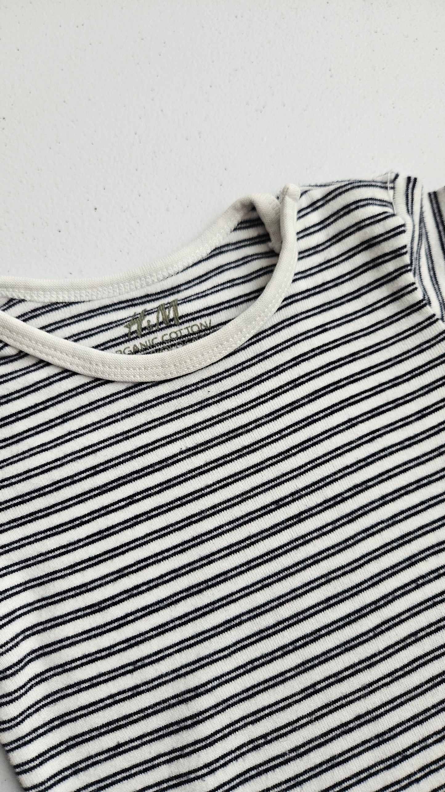 Black & White Striped, Long-Sleeved Onesie Top, H&M, 2-4M, Kids 6 Month (3-6M)