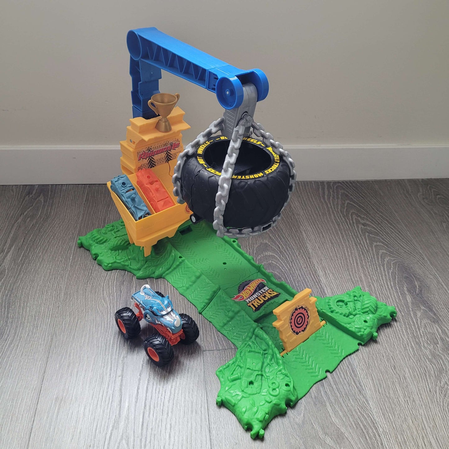 Hot Wheels Monster Trucks Rhinomite Playset MSRP $36