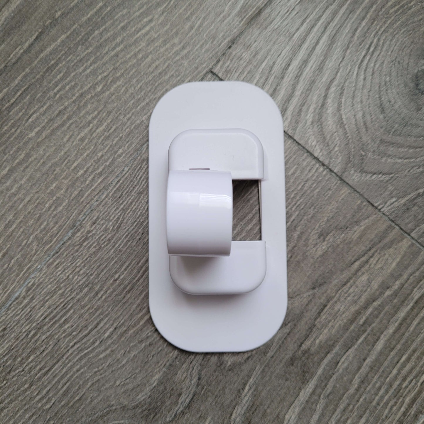 Dreambaby Adhesive Lever Door-Lock