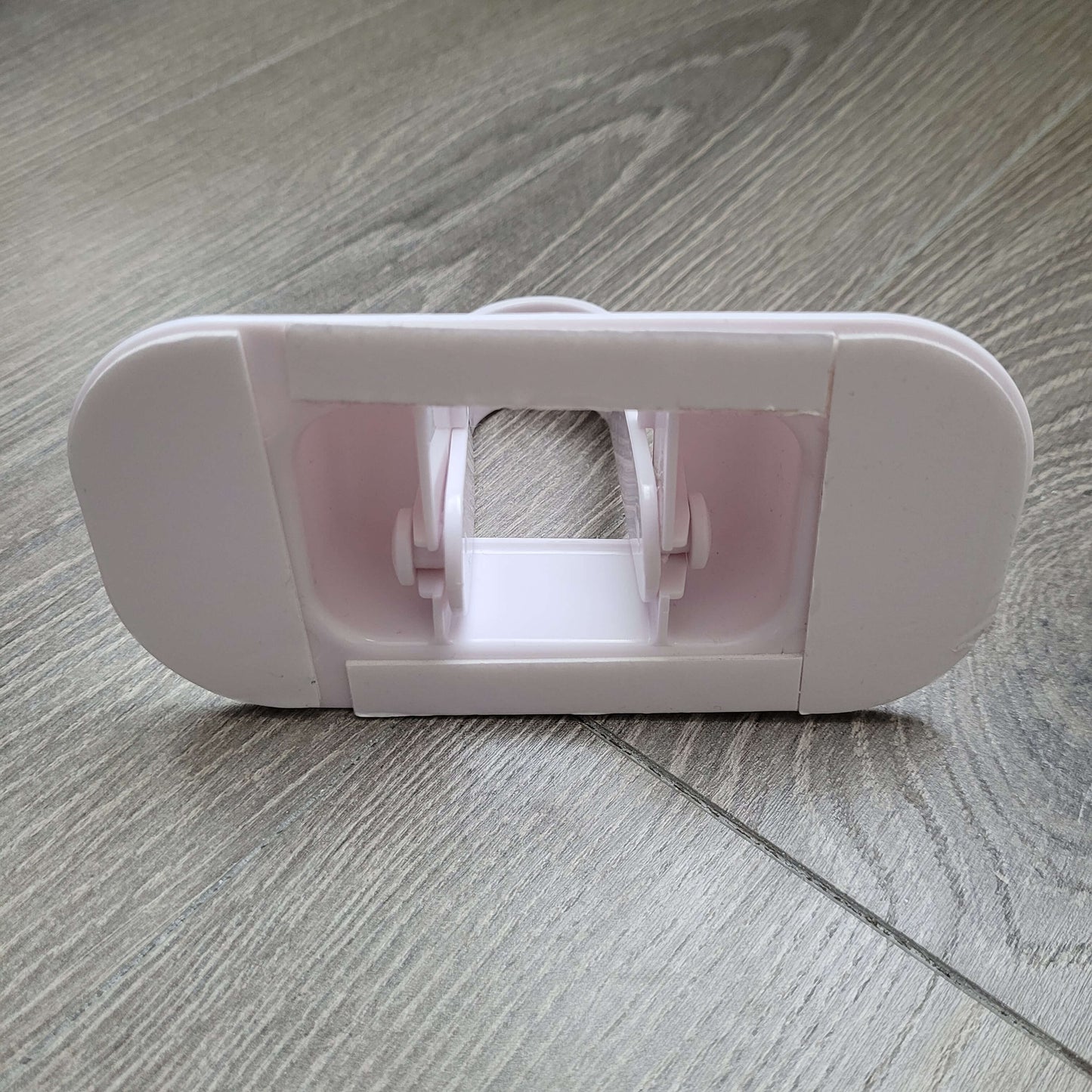 Dreambaby Adhesive Lever Door-Lock